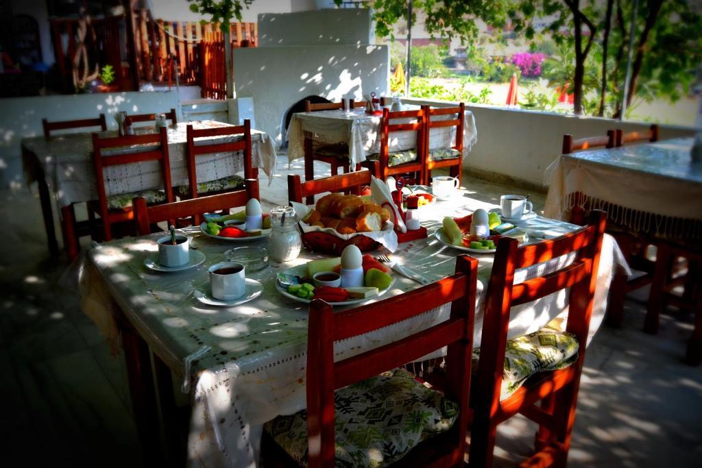 Sulo Pension Patara Bagian luar foto