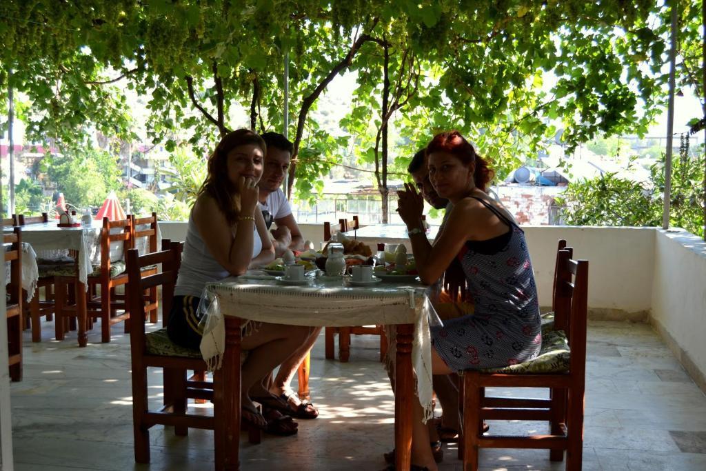 Sulo Pension Patara Bagian luar foto